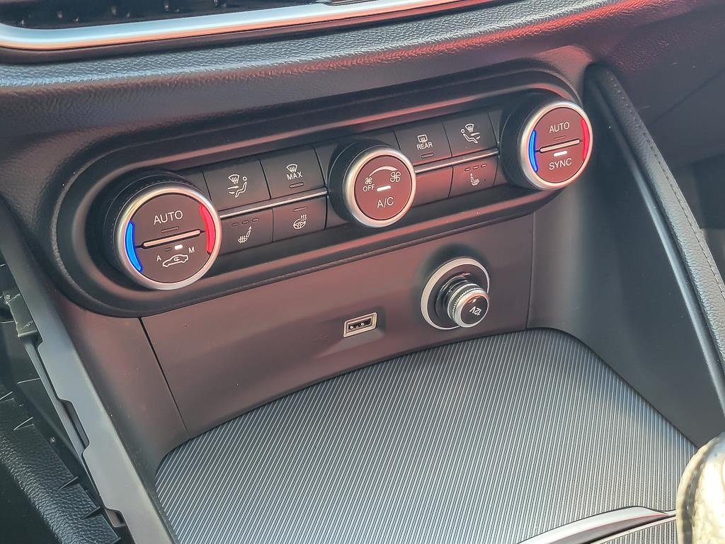 2022 ALFA ROMEO STELVIO - Image 15