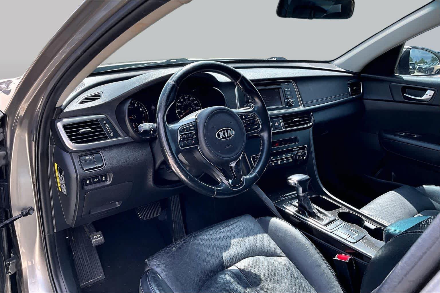 Used 2016 Titanium Gray Kia EX image 14