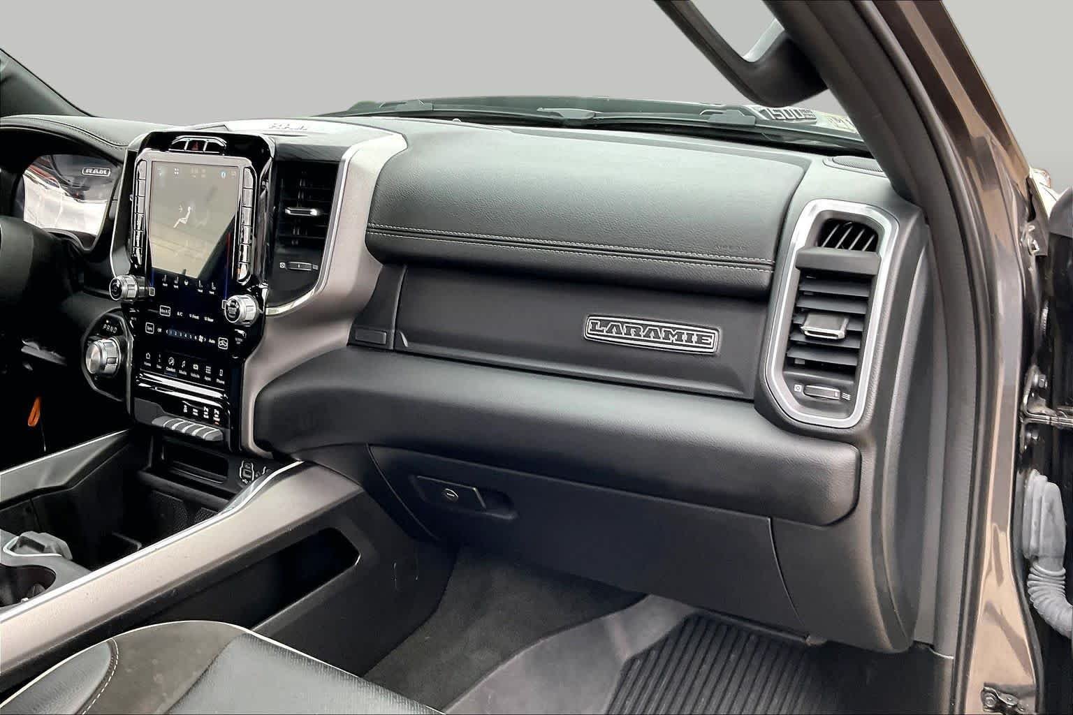 Used 2023 Granite Crystal Metallic Clearcoat Ram Laramie image 18
