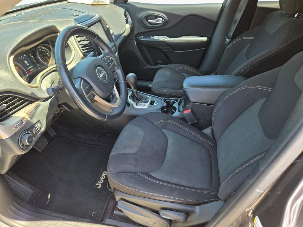 2016 Jeep Cherokee Latitude - Photo 14