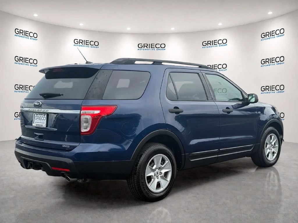 Used 2012 Blue Ford Base image 7