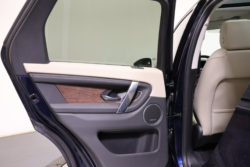 Certified Used 2023 Portofino Blue Metallic Land Rover SE image 32