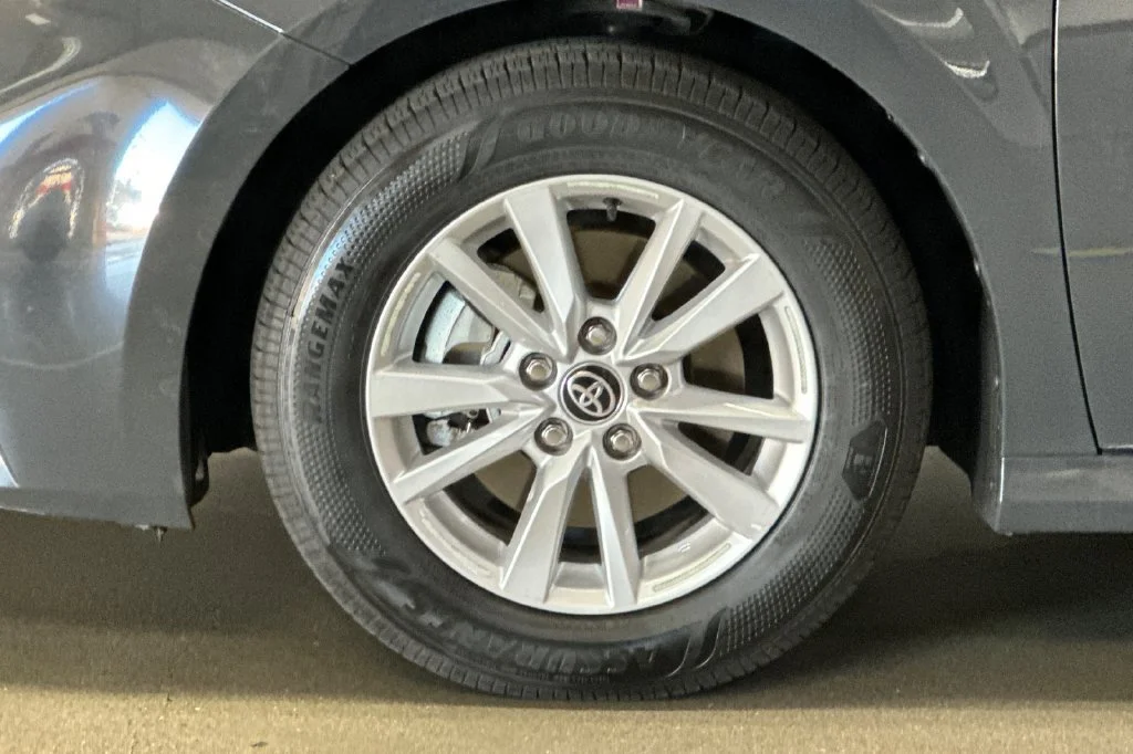 Certified Used 2025  Toyota LE image 25