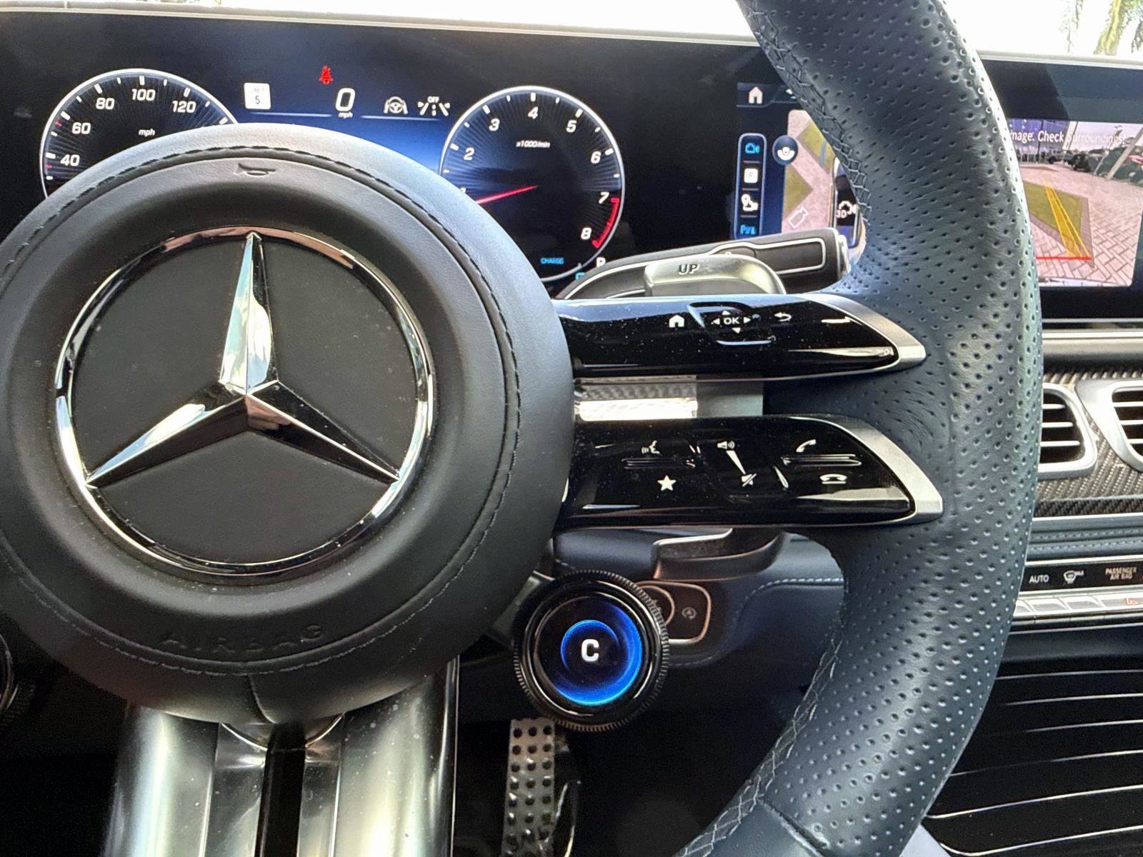 Certified Used 2026 MANUFAKTUR Silicon Grey Mercedes-Benz 63 AMG® image 36