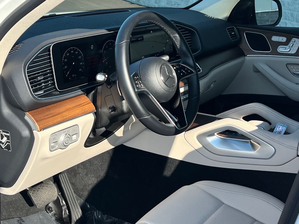 Certified Used 2025 White Mercedes-Benz GLE 350 image 16