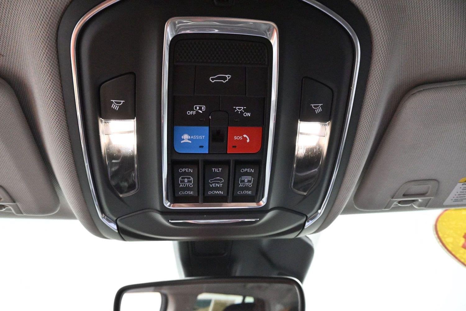 Used 2024 Red Jeep 4x4 image 28