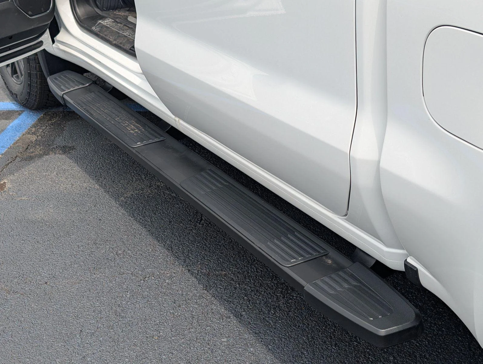 New 2026 Summit White GMC Elevation image 14