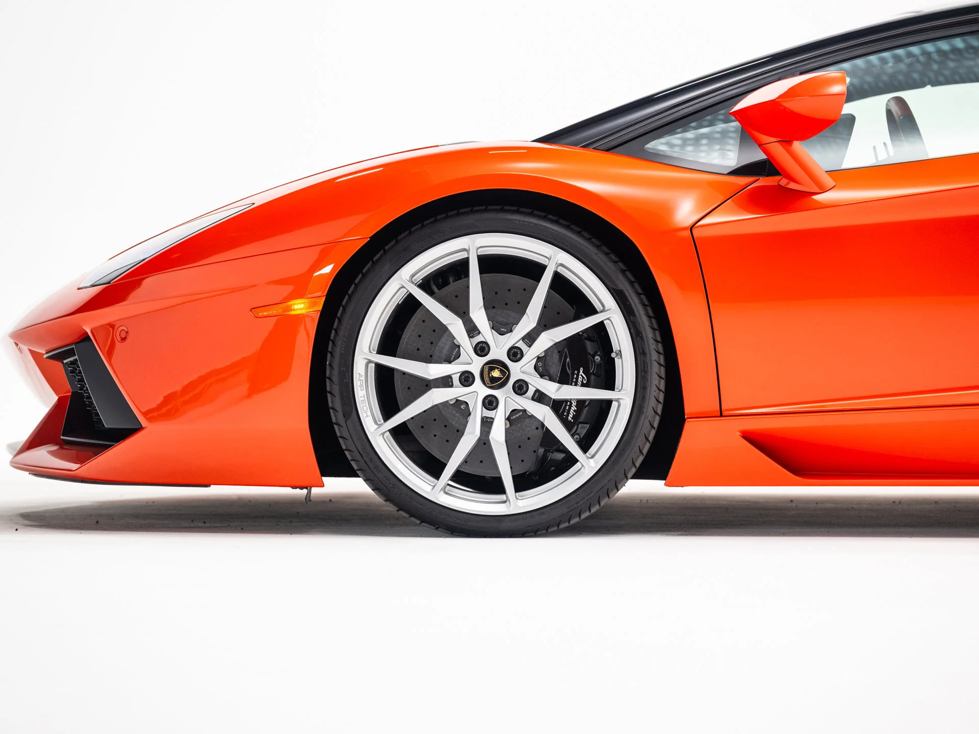Used 2014 Arancio Argos Pearl Effect Lamborghini  image 14
