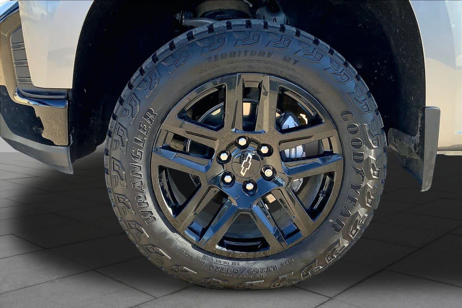 Used 2021 Satin Steel Metallic Chevrolet LT Trail Boss image 11