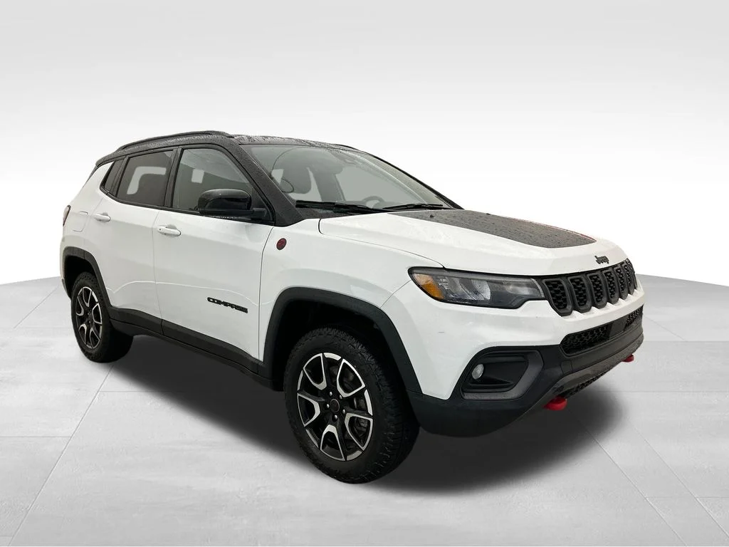 Used 2025 White Jeep Trailhawk image 8