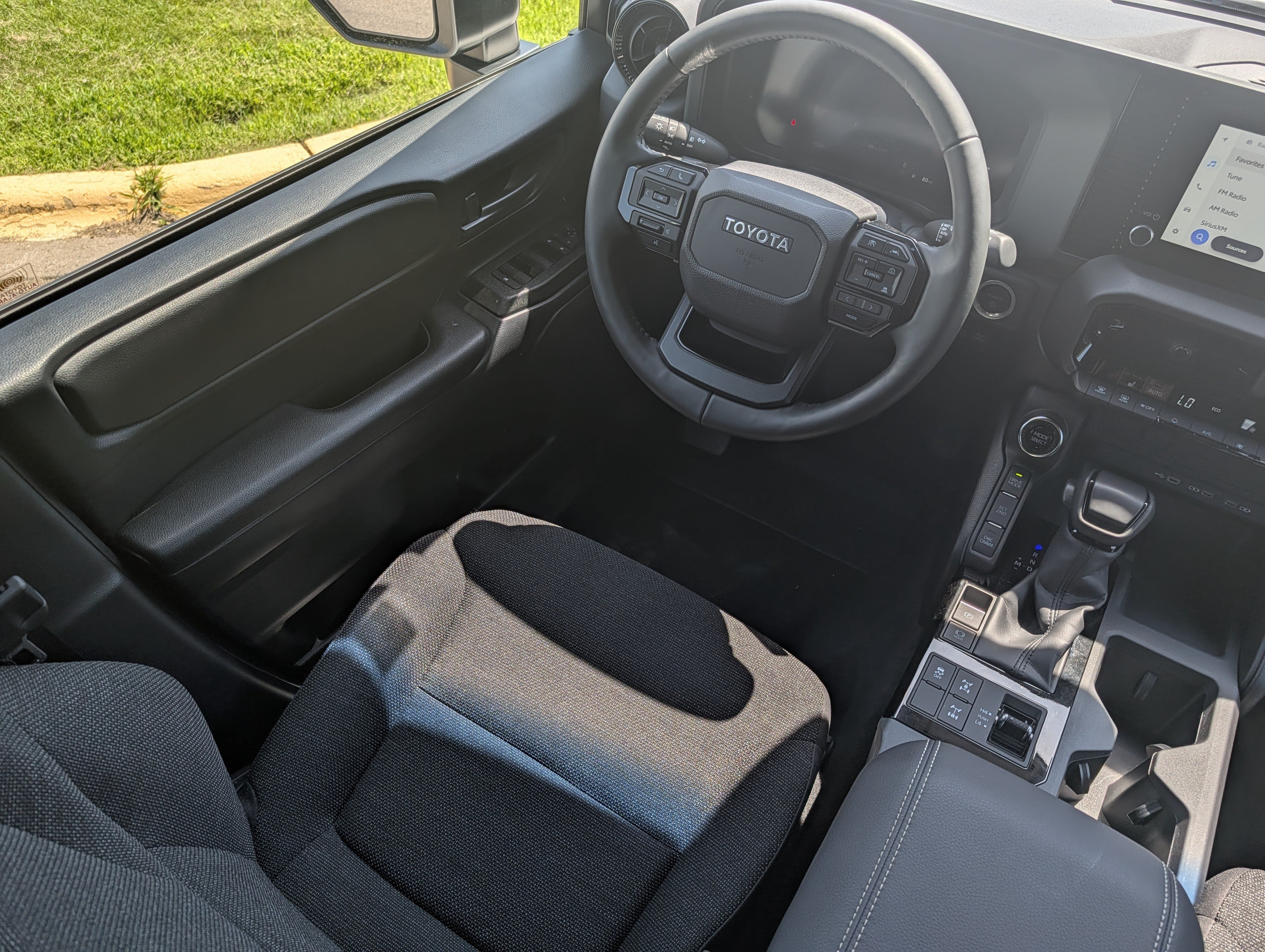 Used 2024 Ice Cap Toyota 1958 image 9