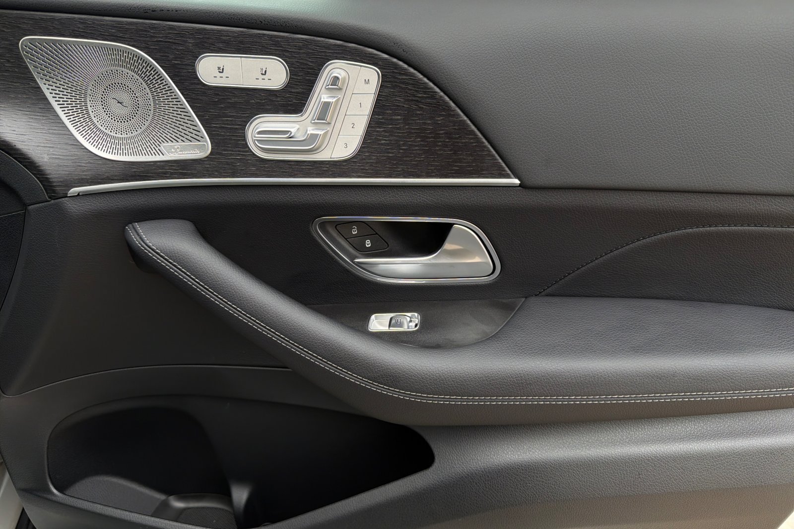 New 2026 MANUFAKTUR Alpine Grey Mercedes-Benz GLS 450 image 35