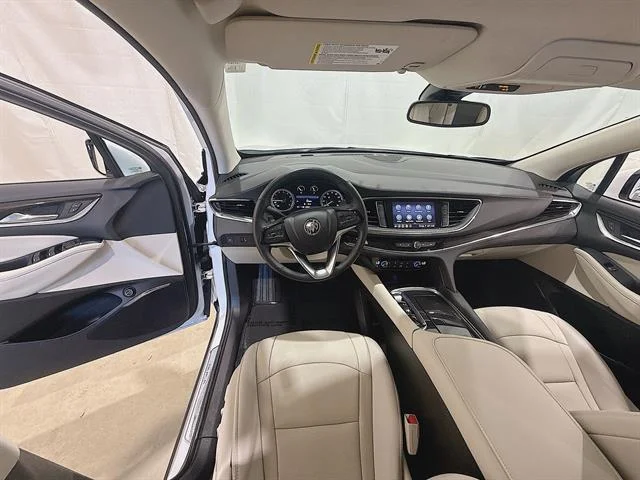 Used 2024 White Frost Tricoat Buick Essence image 19