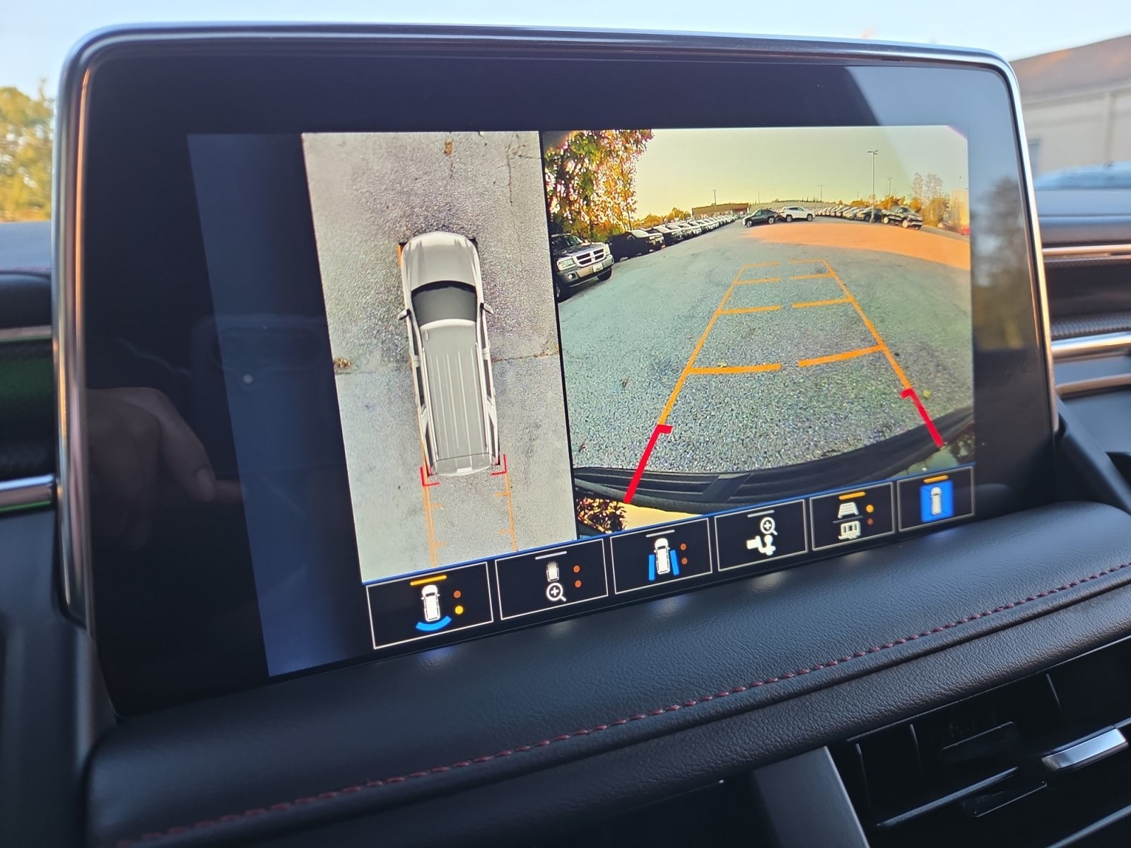 2022 Chevrolet Tahoe RST - Photo 21