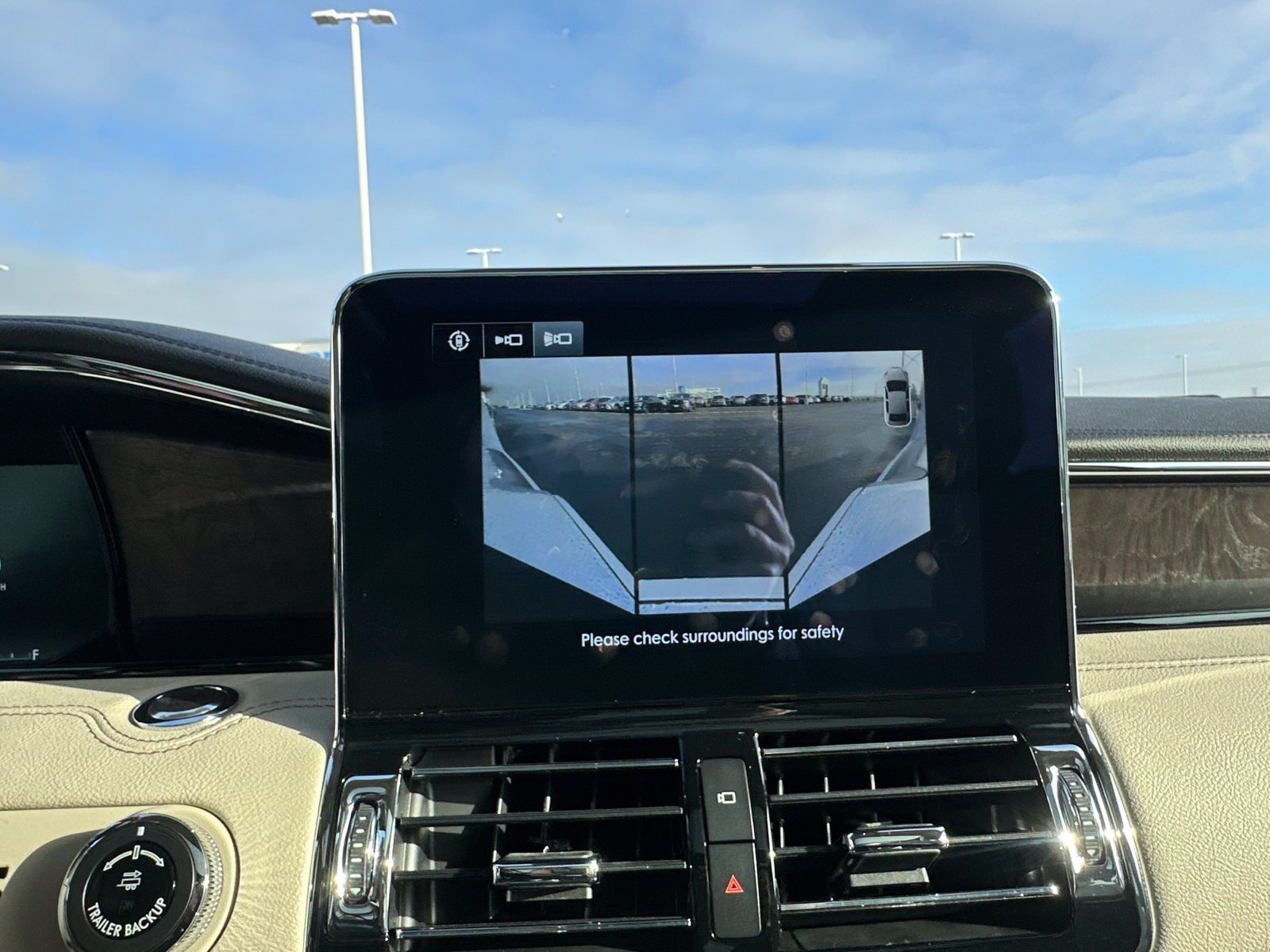 Used 2019 White Lincoln Reserve image 69