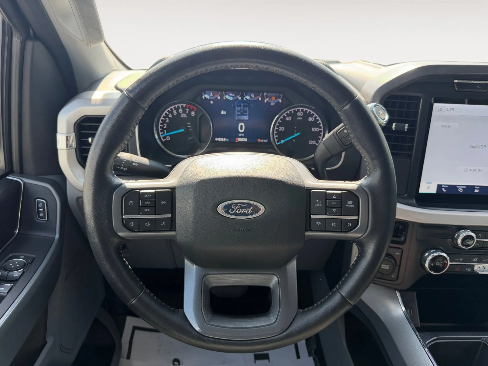 Used 2022  Ford XLT image 13