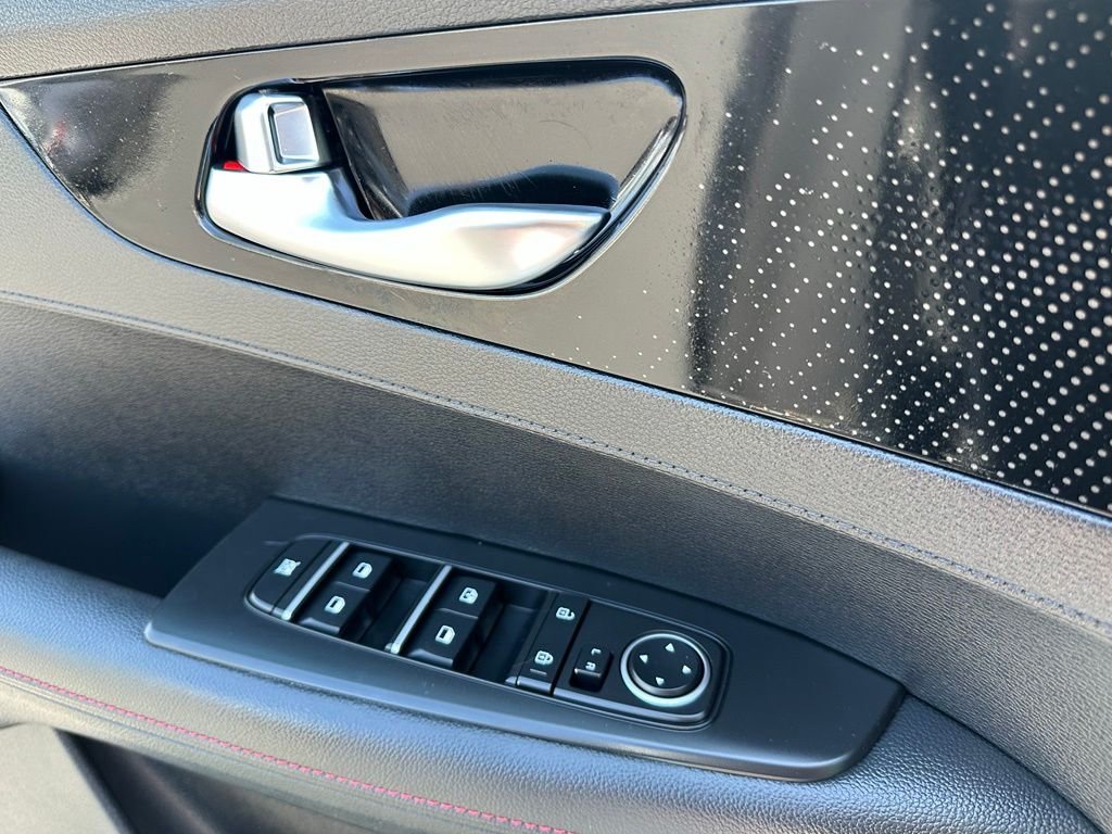 Used 2022 Gray Kia GT image 13