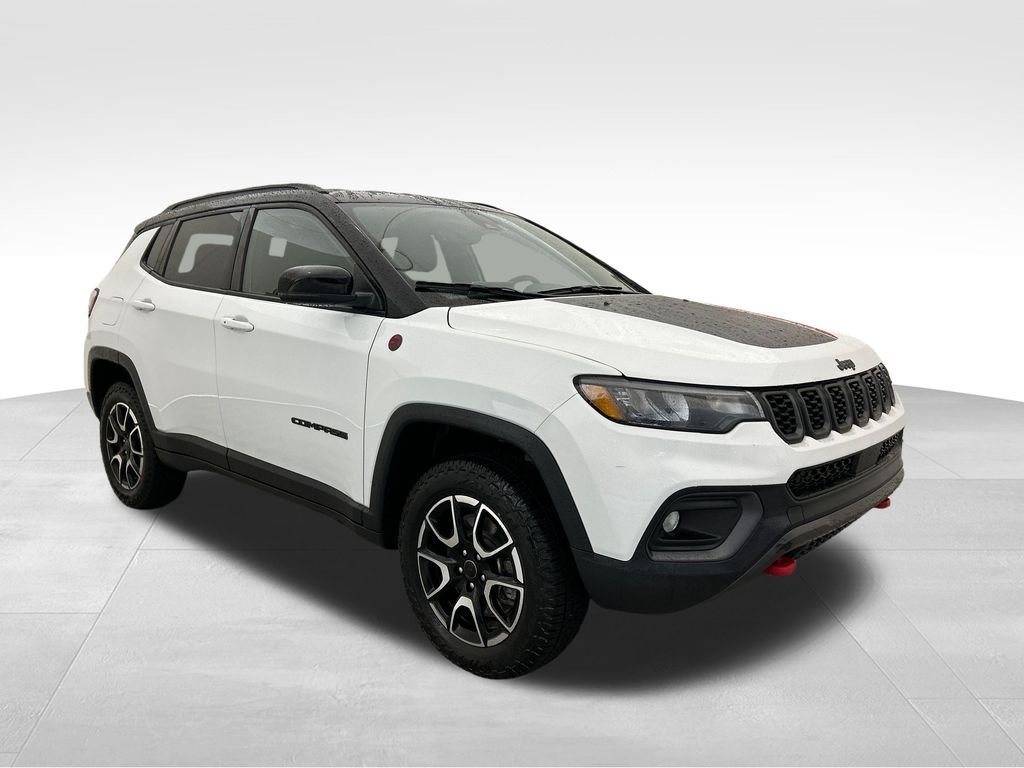 Used 2025 White Jeep Trailhawk image 8