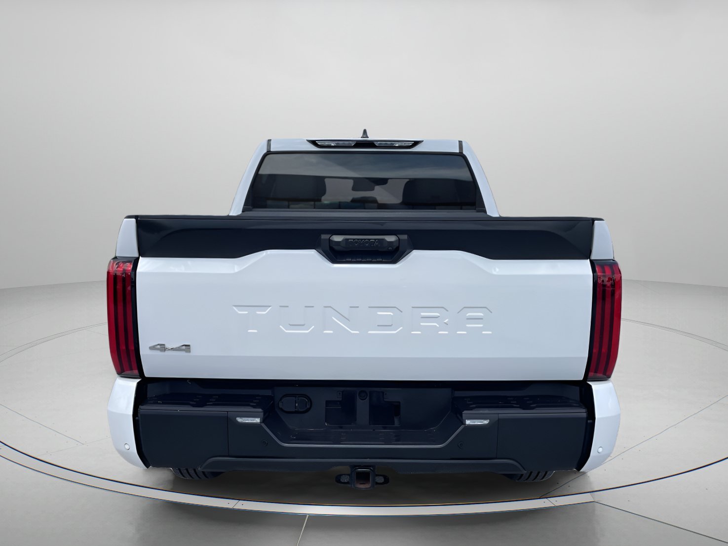 Used 2024 Ice Toyota SR5 image 4