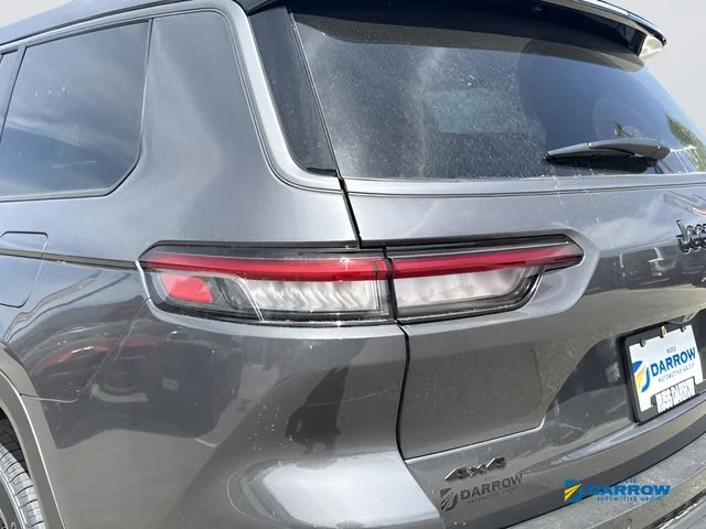 New 2026 Baltic Gray Metallic Clear-Coat Exterior Paint Jeep Laredo image 29