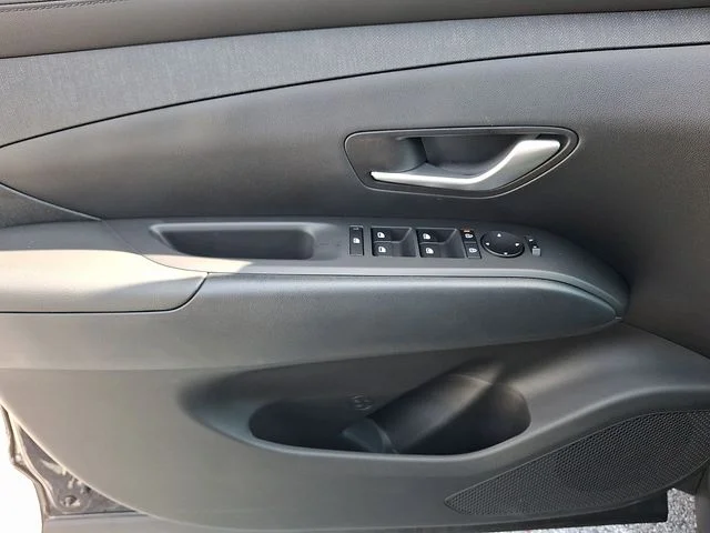 New 2026 Gray Hyundai SEL Convenience image 9