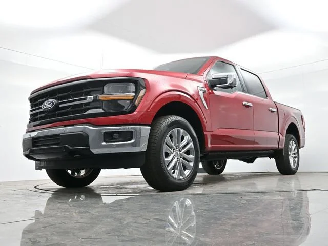 Used 2024 Rapid Red Met Tinted Cc Ford XLT image 24