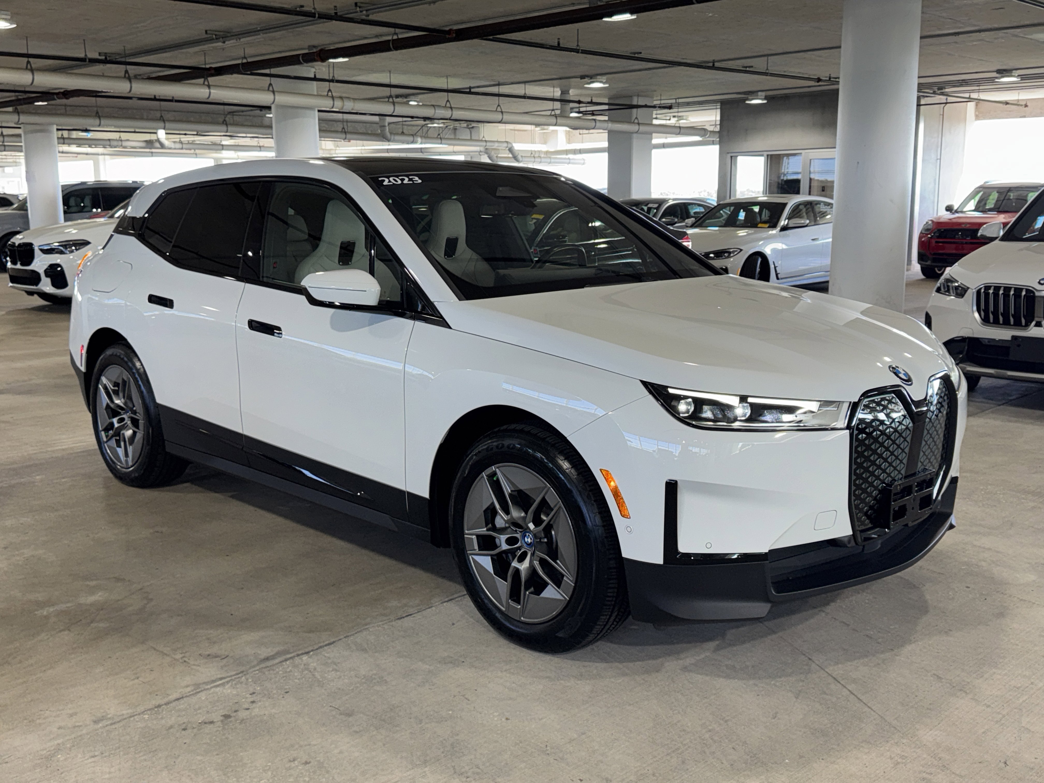 2023 BMW iX