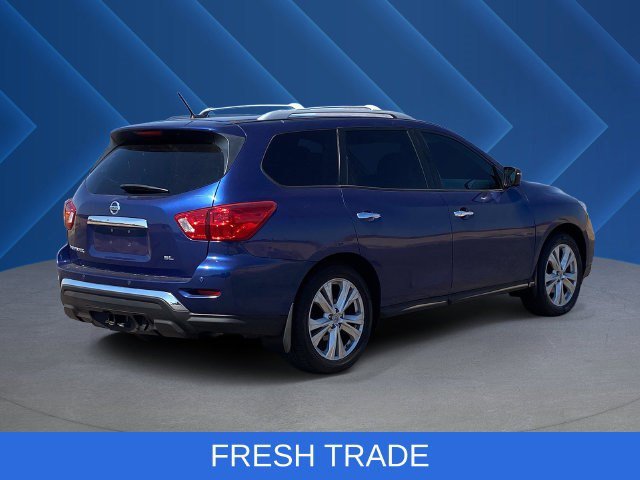 Used 2018 Caspian Blue Nissan SL image 3