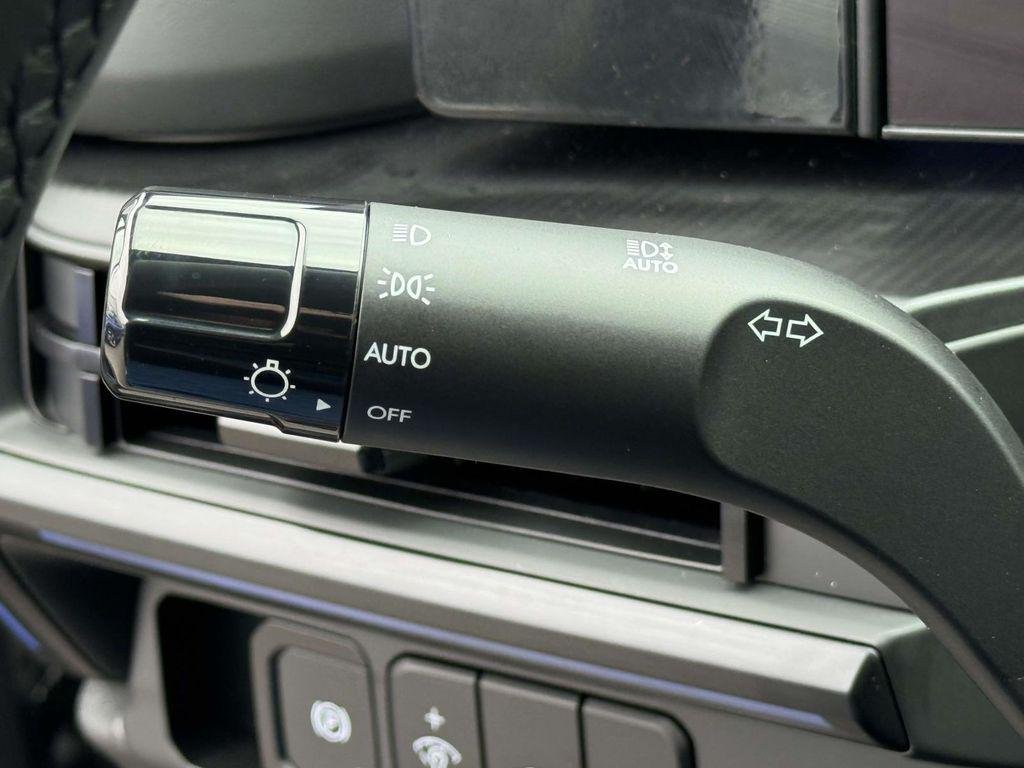 New 2026 Shimmering Silver Pearl Hyundai Calligraphy AWD image 25