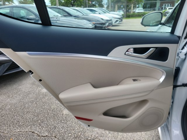2026 GENESIS G70 Prestige - Photo 9