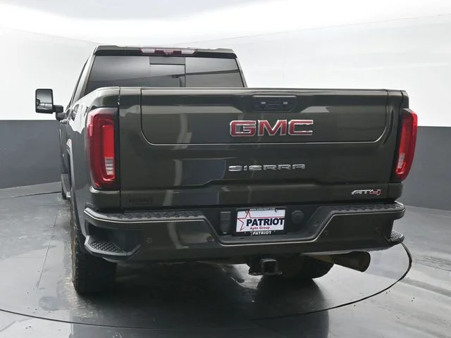 Used 2023 Green GMC AT4 image 4