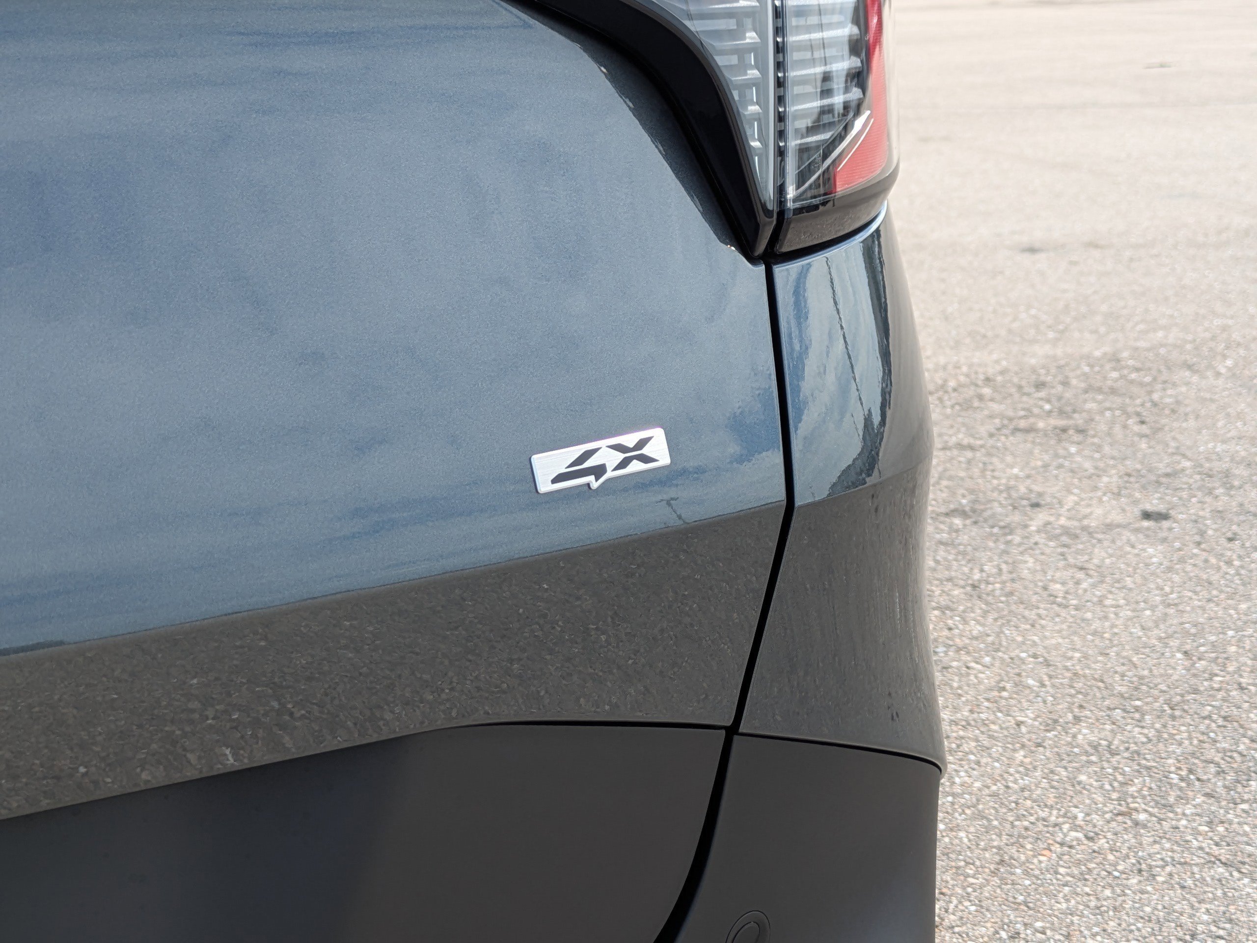 New 2026 Gravity Gray Kia EX image 6