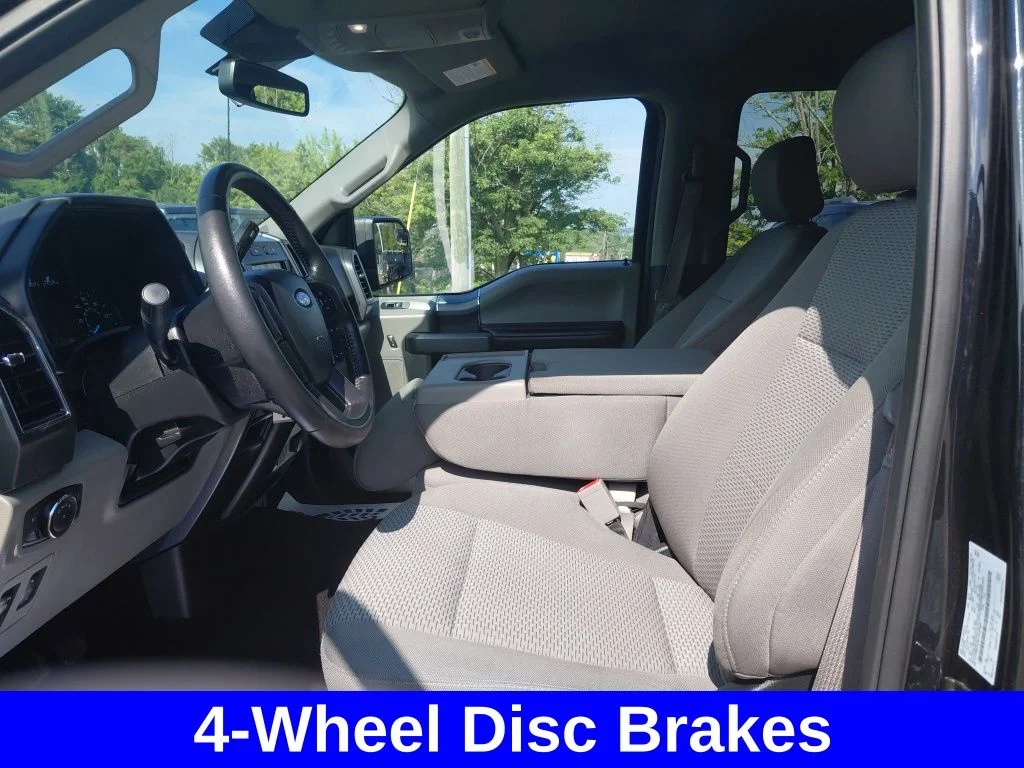 Used 2020 Black Ford XLT image 27