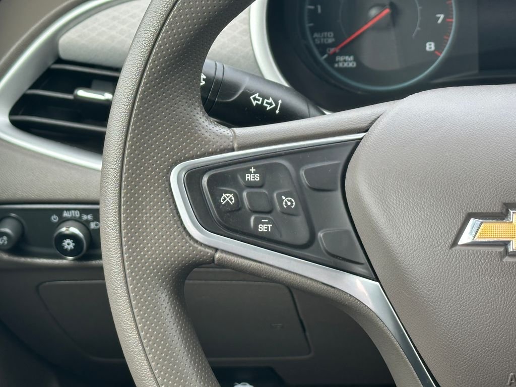 Used 2022 Gray Chevrolet LT image 20