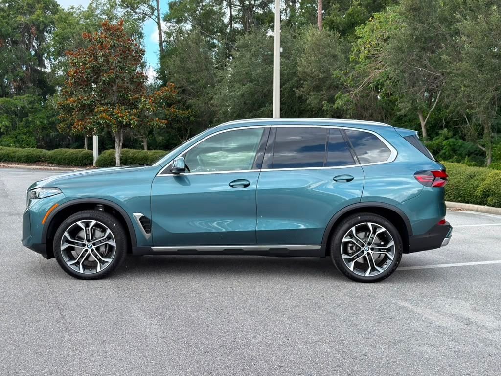 Used 2026 Blue BMW xDrive40i image 2