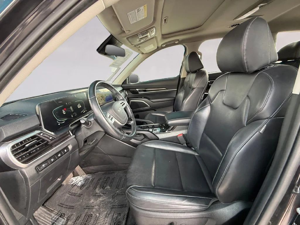 2025 Kia Telluride S - Photo 10