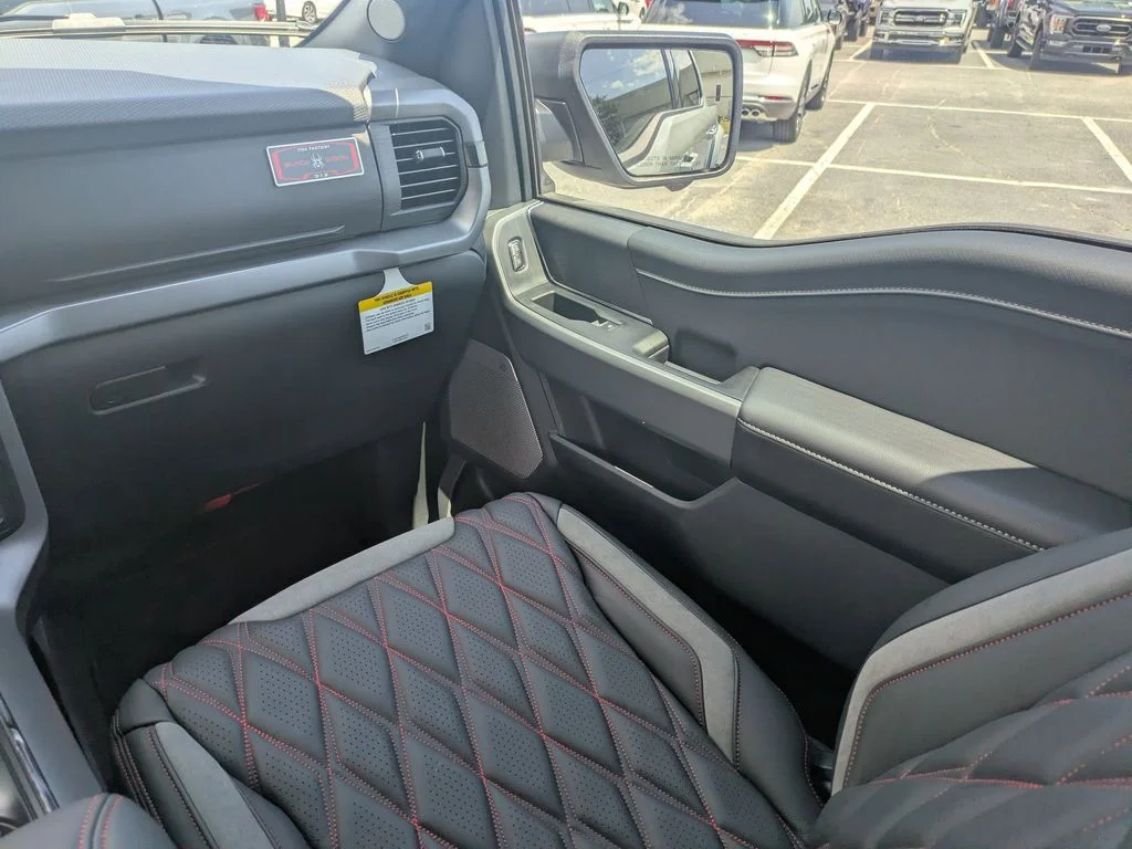 New 2026 Avalanche Ford XLT image 19