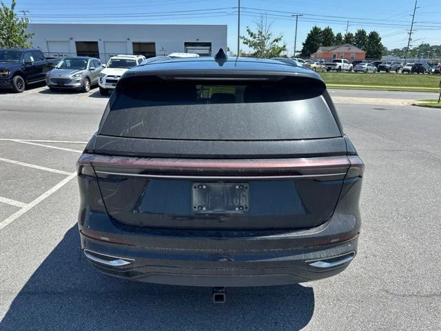 Used 2024 Black Lincoln Reserve image 6