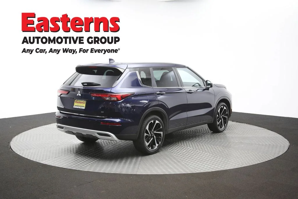 Used 2023 Blue Mitsubishi SE image 41
