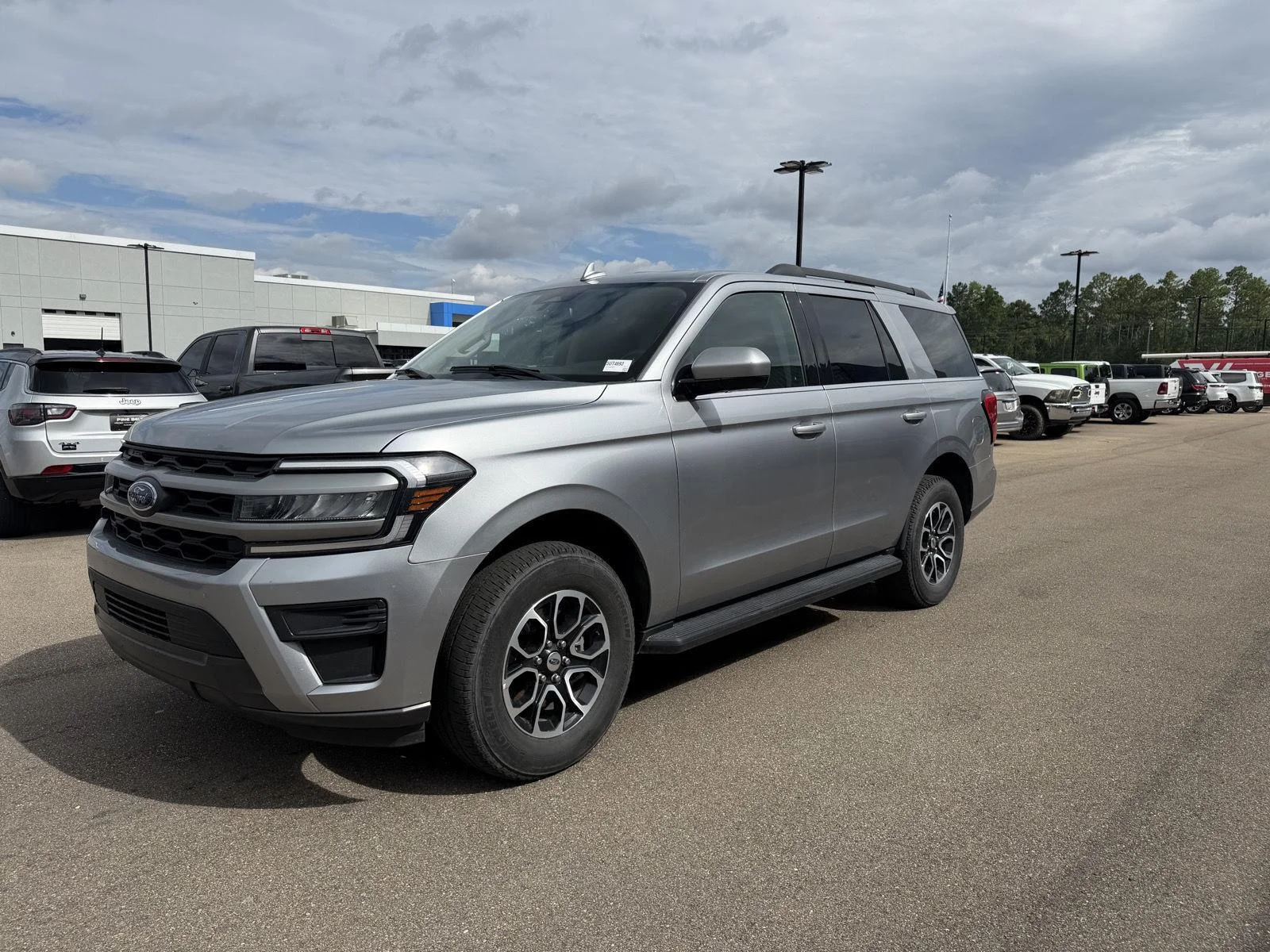 Used 2024 Iconic Silver Ford XLT image 1