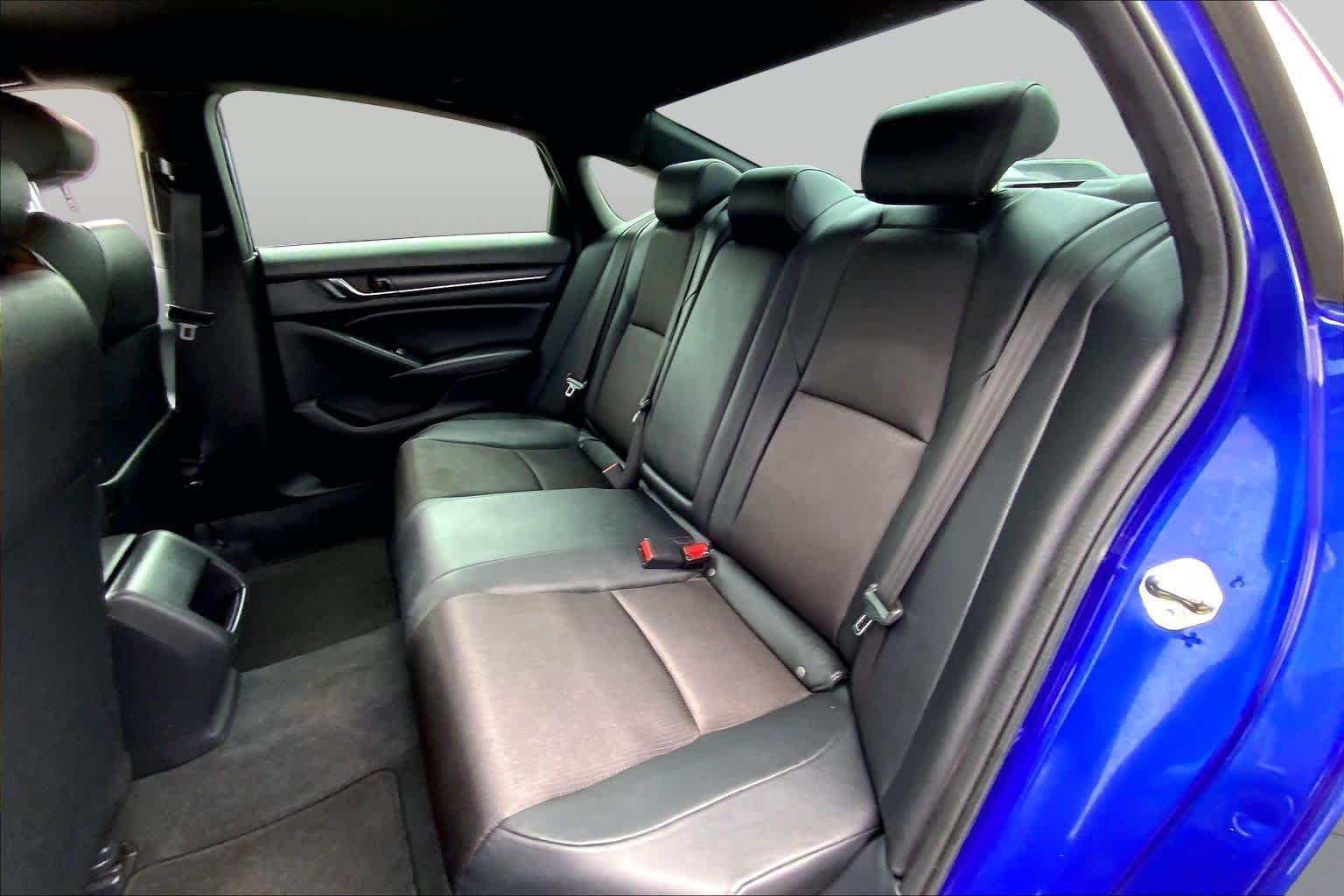 Certified Used 2020 Still Night Pearl Honda Sport image 19