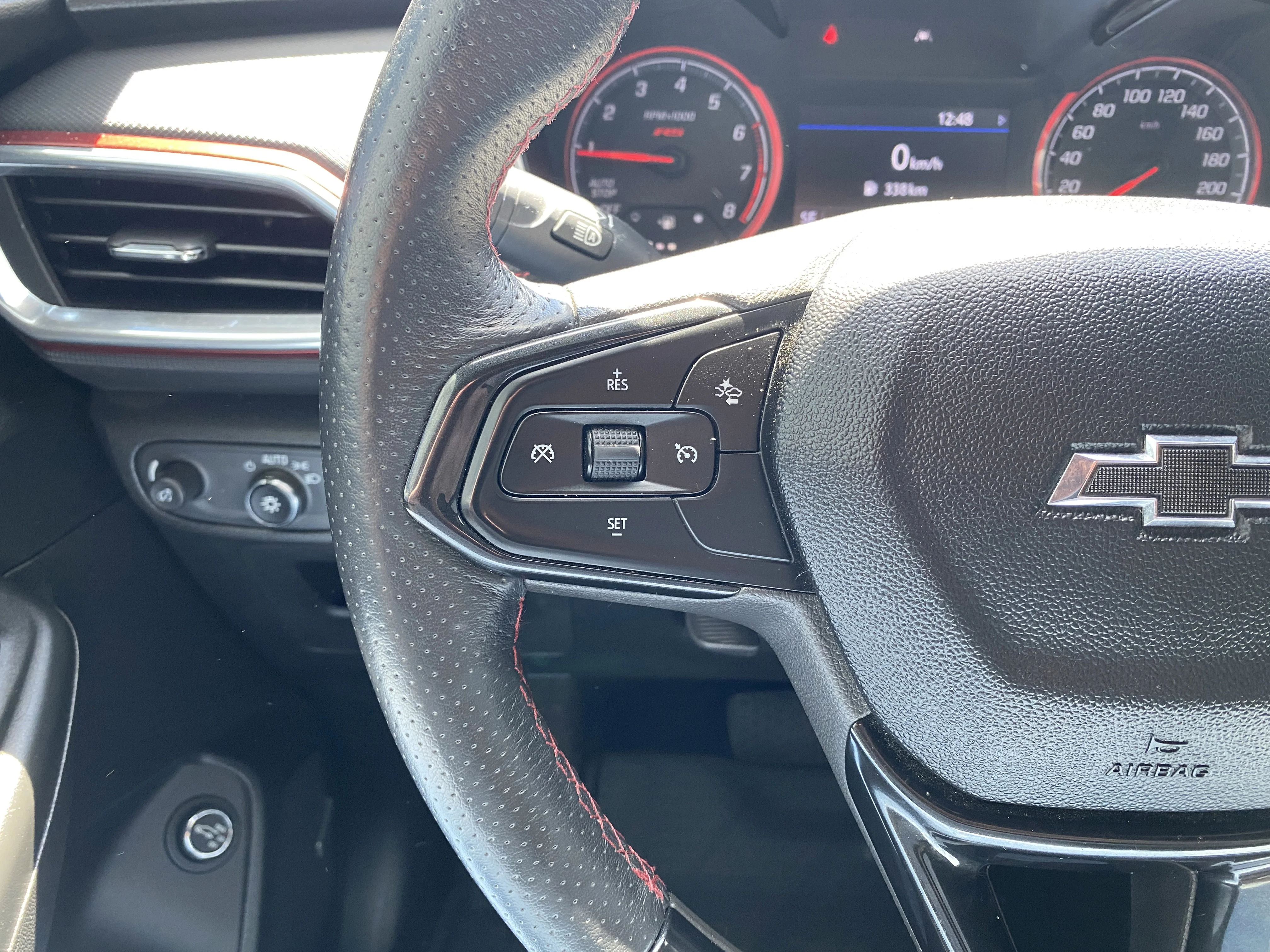 Used 2021 Red Chevrolet RS AWD * ADAPTIVE CRUISE * 18 ALLOYS * BLIND SPOT MONITORING * image 12