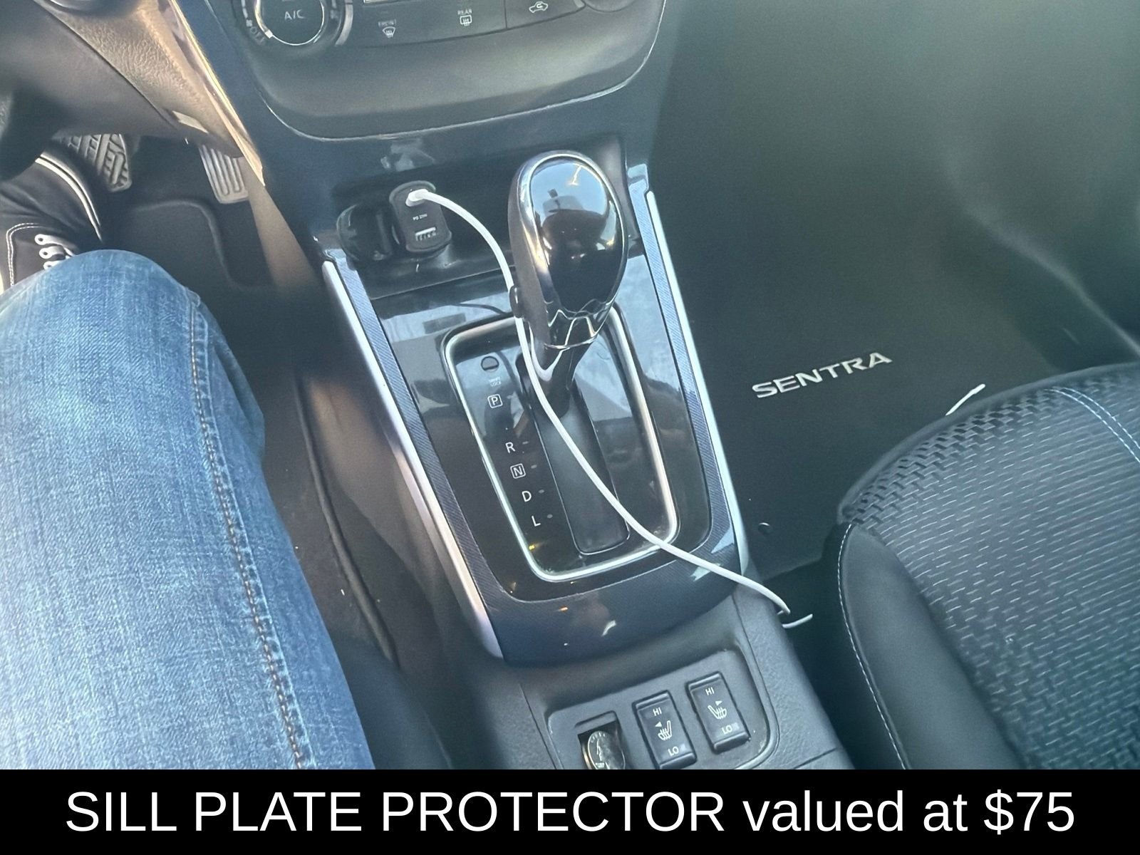 Used 2017 Super Black Nissan SR image 5