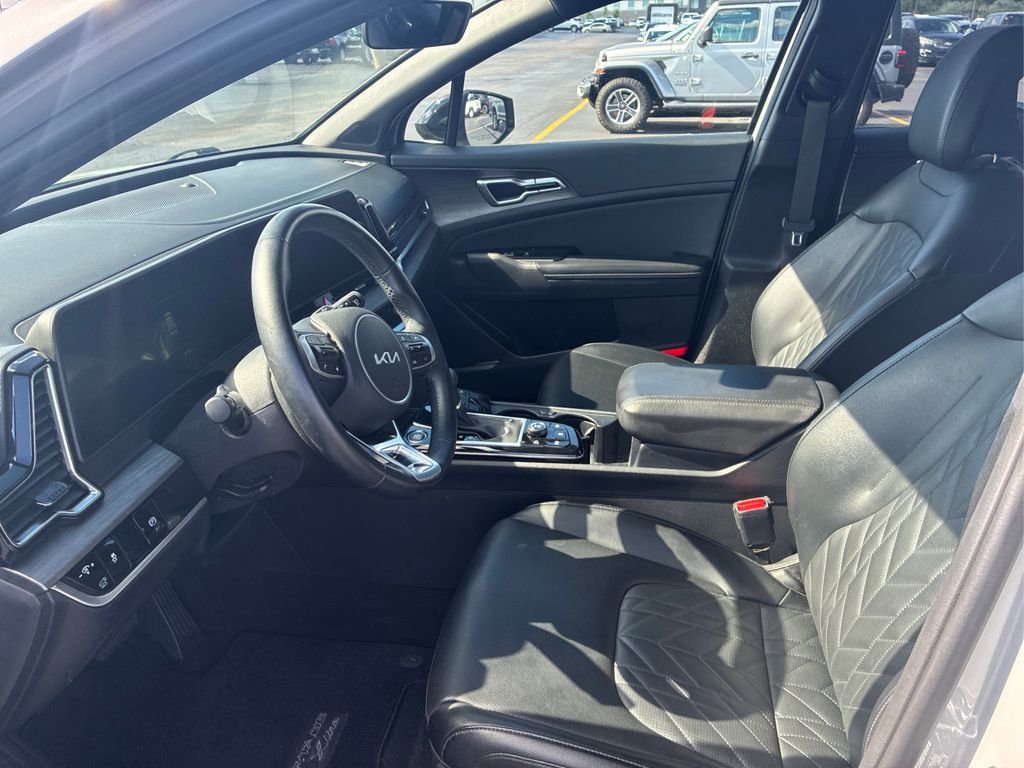 Used 2024 Wolf Gray Kia X-Line image 20