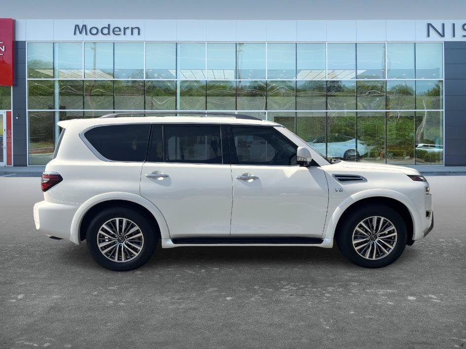 Used 2022 Aspen White TriCoat Pearl Nissan SL image 4