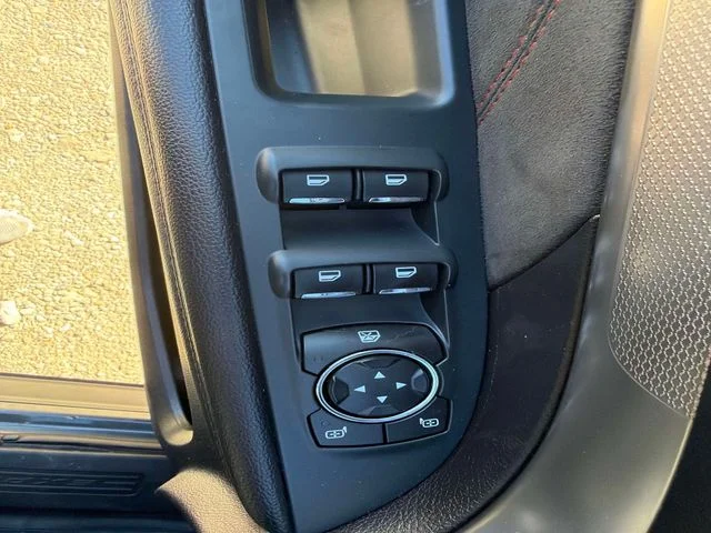Used 2019 Gray Ford XLT image 18
