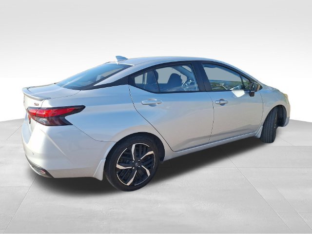 Used 2025 Silver Nissan 1.6 SR image 8