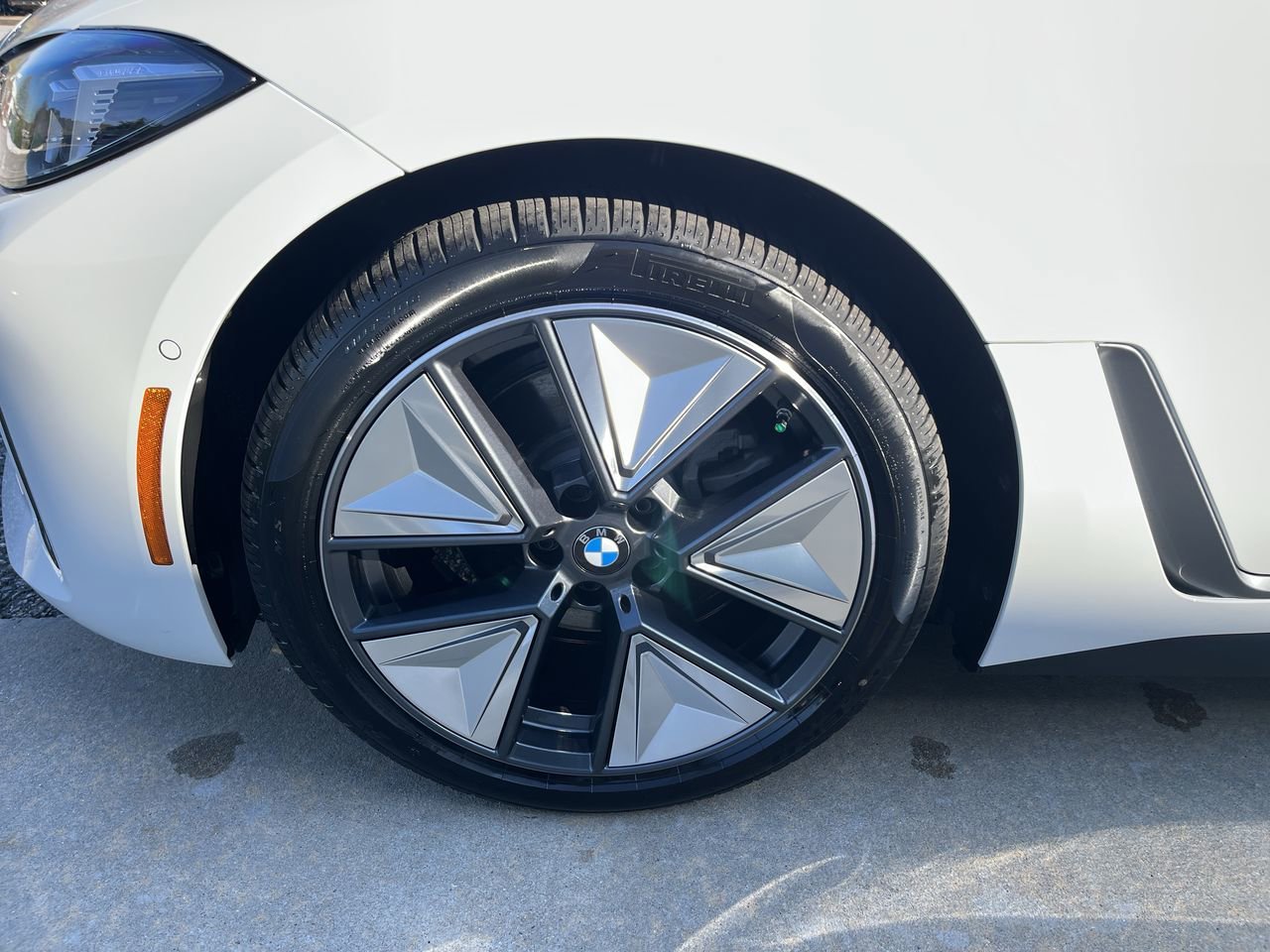 Used 2026 Alpine White BMW eDrive40 image 13