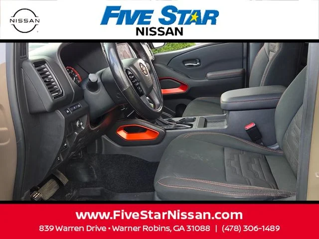 Used 2024  Nissan PRO-4X image 5