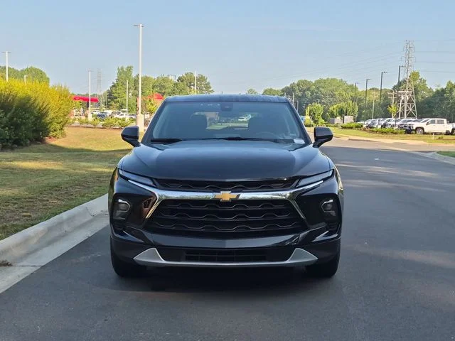 Used 2025 Black Chevrolet LT image 8